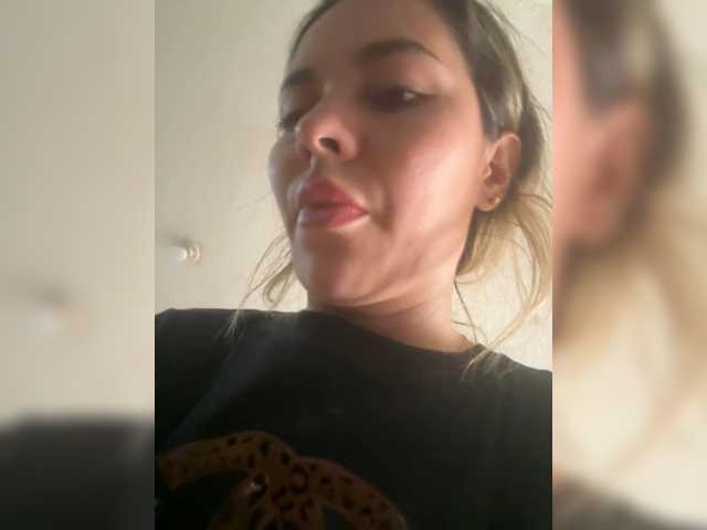 LunaBiely's BongaCams show and profile