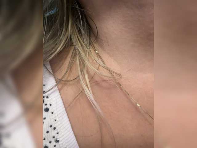 LunaBiely's BongaCams show and profile