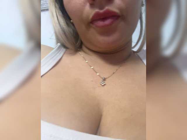 LunaBiely's BongaCams show and profile