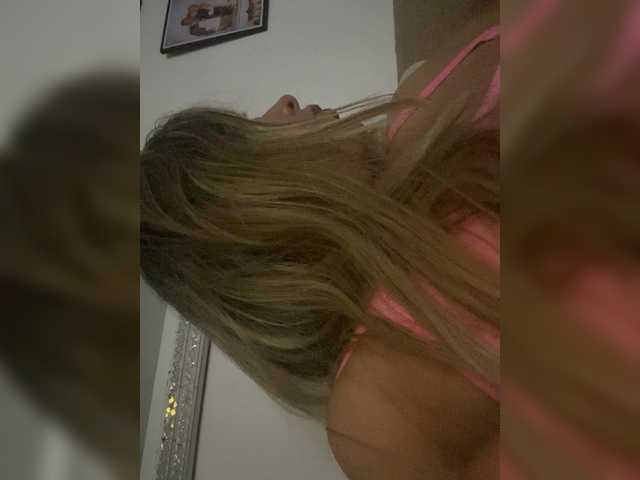 LunaBiely's BongaCams show and profile