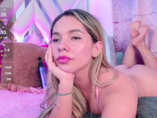 LunaBiely's BongaCams show and profile