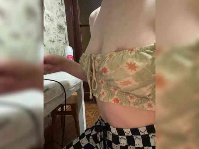 PornoHuk webcam