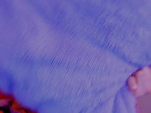 LauraR's BongaCams show and profile