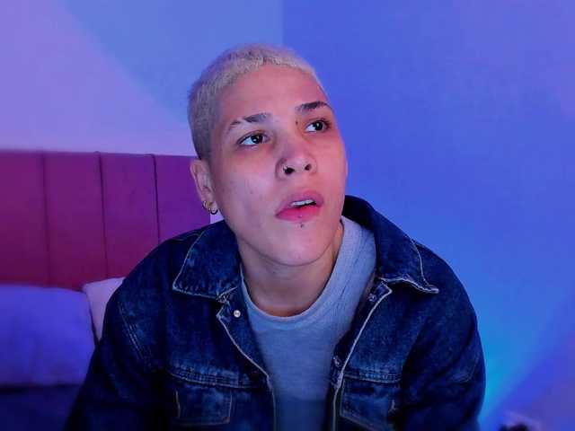 LauraR from BongaCams is Freechat