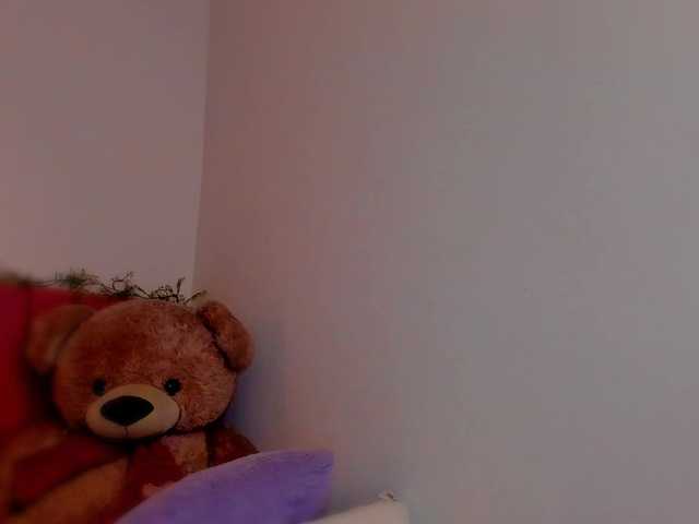 LauraR's BongaCams show and profile