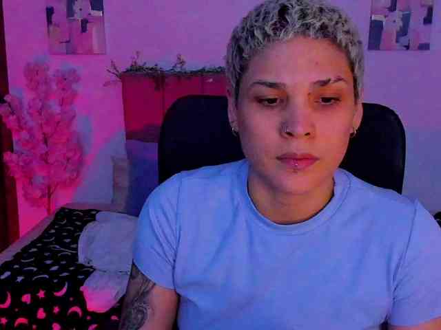 LauraR webcam