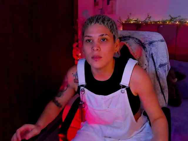 LauraR webcam