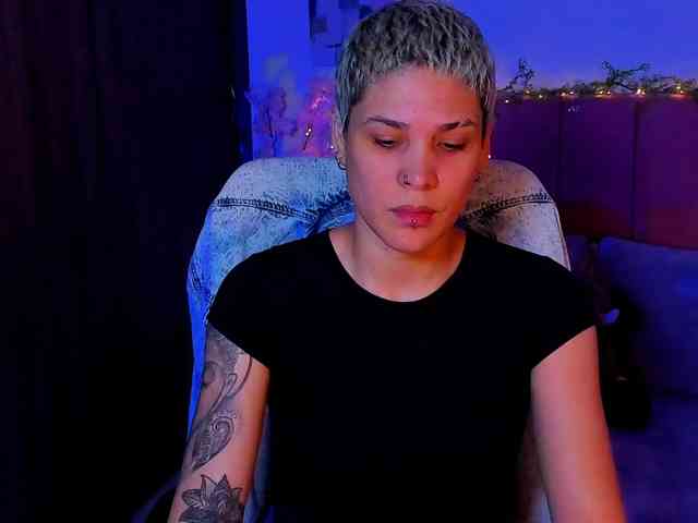 LauraR webcam
