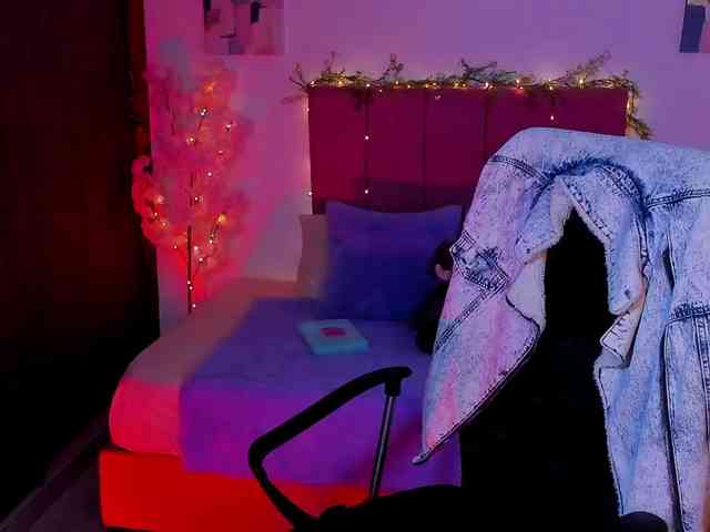 LauraR webcam