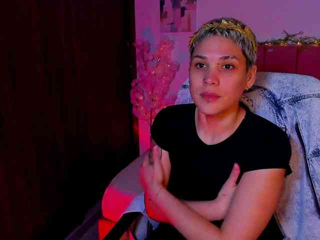 LauraR webcam