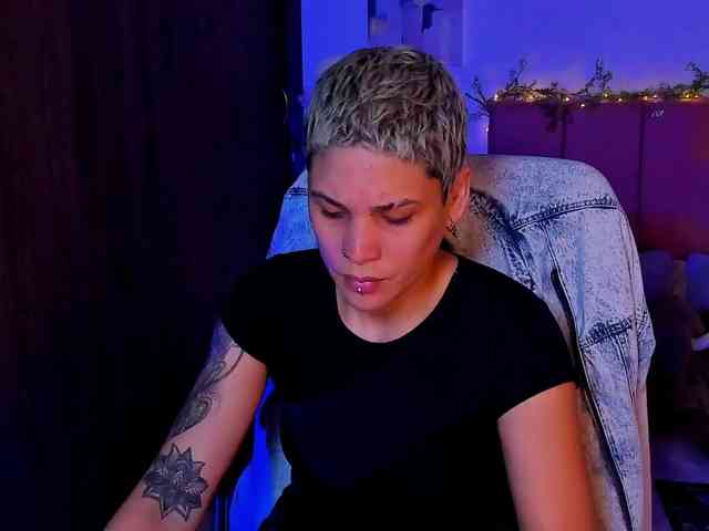 LauraR webcam