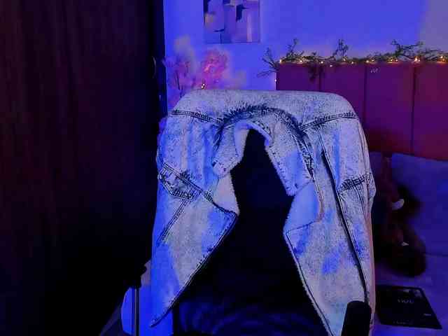 LauraR webcam