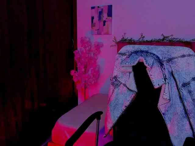 LauraR webcam