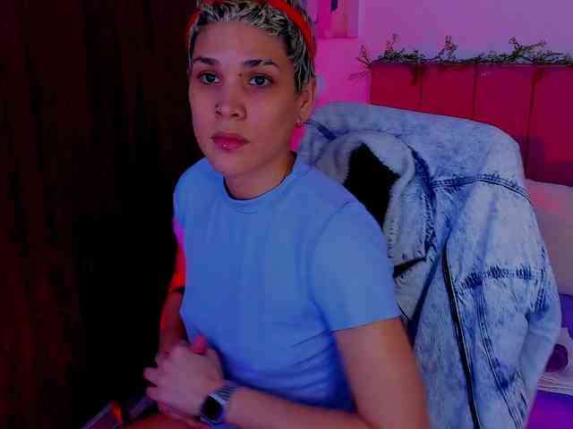 LauraR webcam