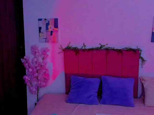 LauraR webcam
