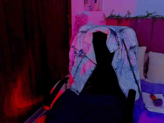 LauraR webcam