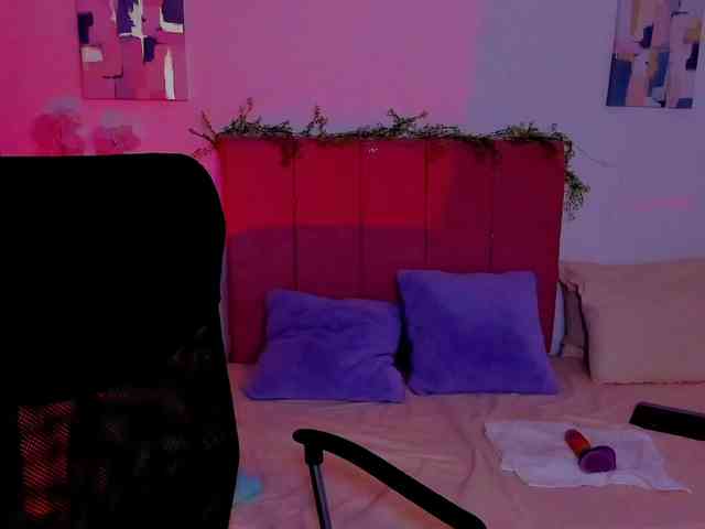 LauraR webcam