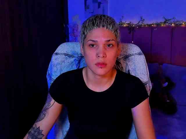 LauraR webcam