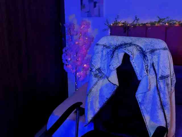 LauraR webcam