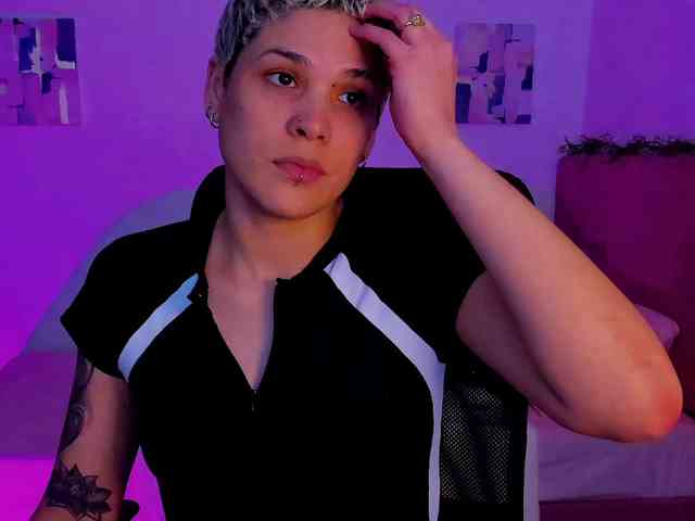 LauraR webcam