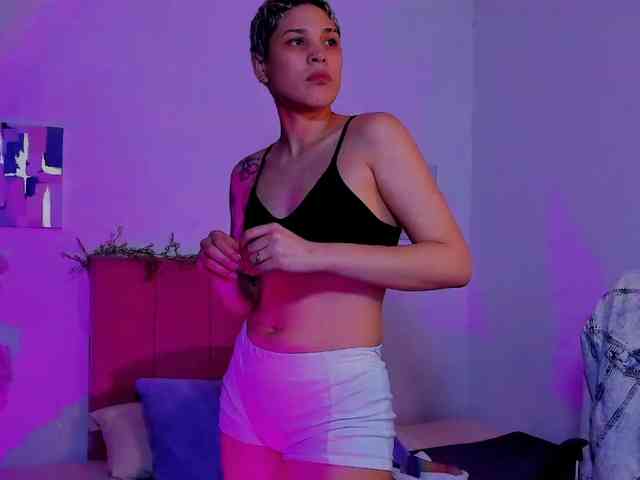 LauraR webcam