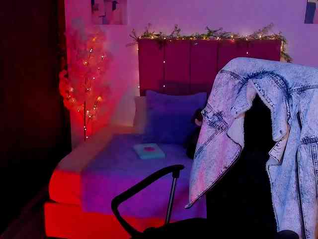 LauraR webcam