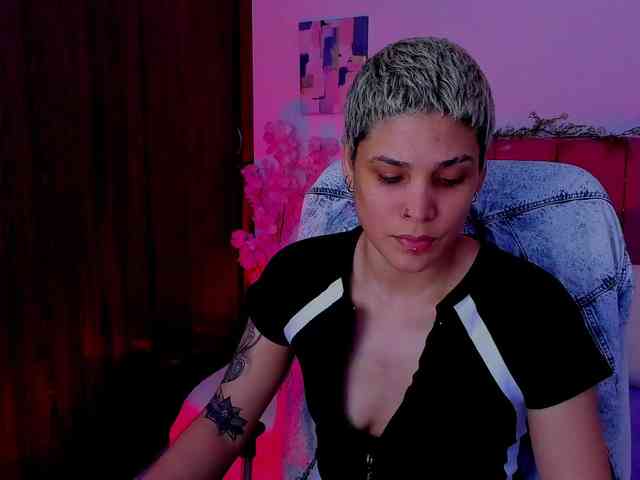 LauraR webcam