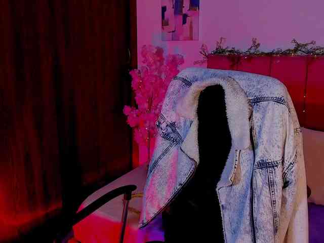 LauraR webcam