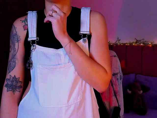 LauraR webcam