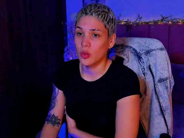 LauraR webcam