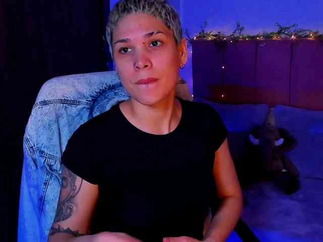 LauraR webcam