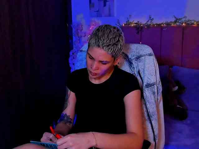 LauraR webcam