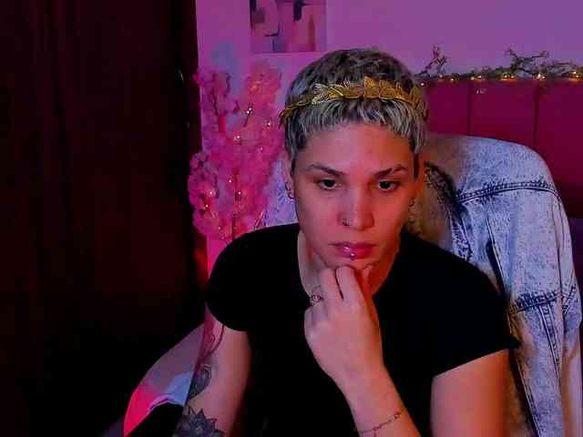 LauraR webcam