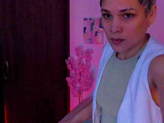 LauraR webcam