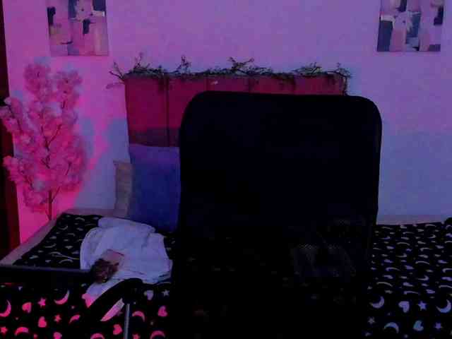 LauraR webcam