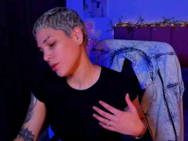LauraR webcam