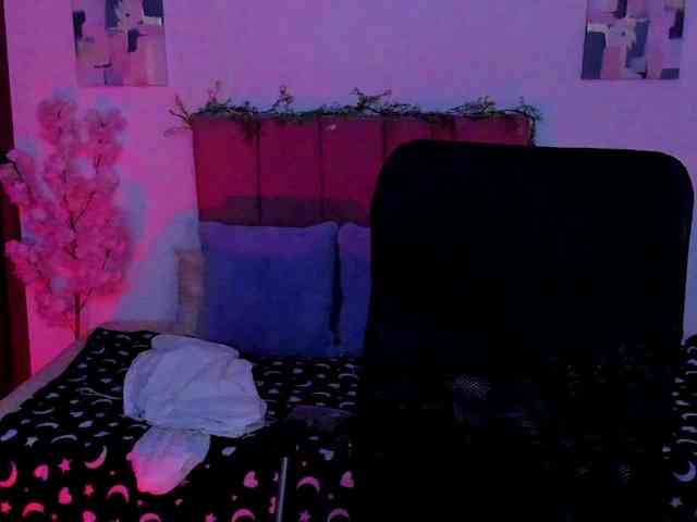 LauraR webcam