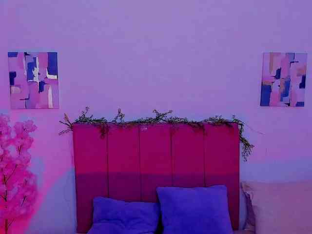 LauraR webcam