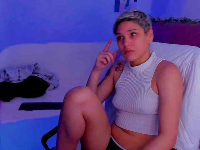 LauraR webcam