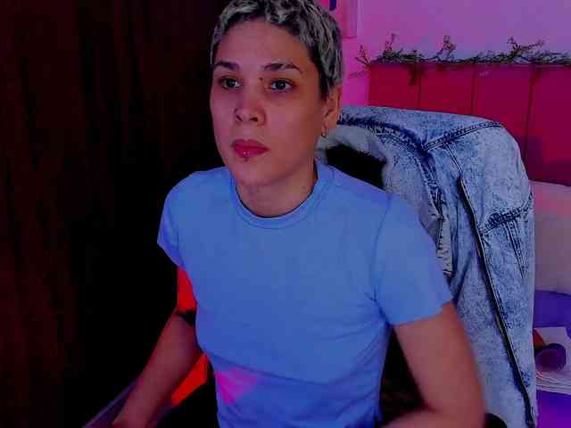 LauraR webcam
