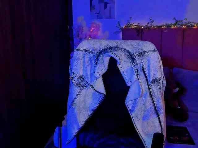 LauraR webcam