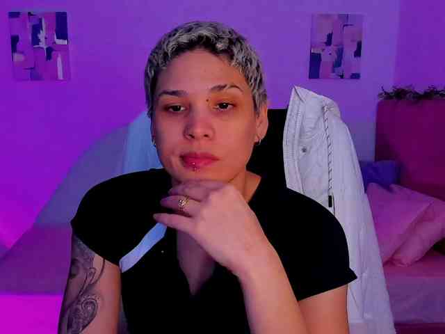 LauraR webcam