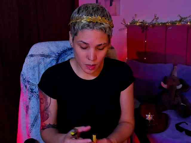 LauraR webcam