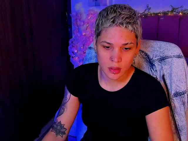 LauraR webcam