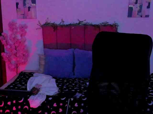 LauraR webcam
