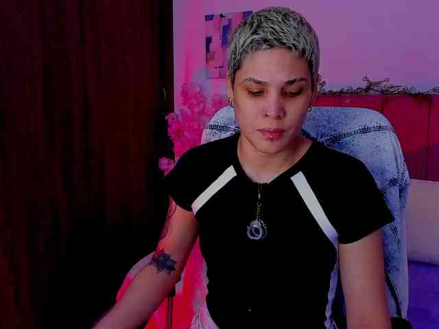 LauraR webcam