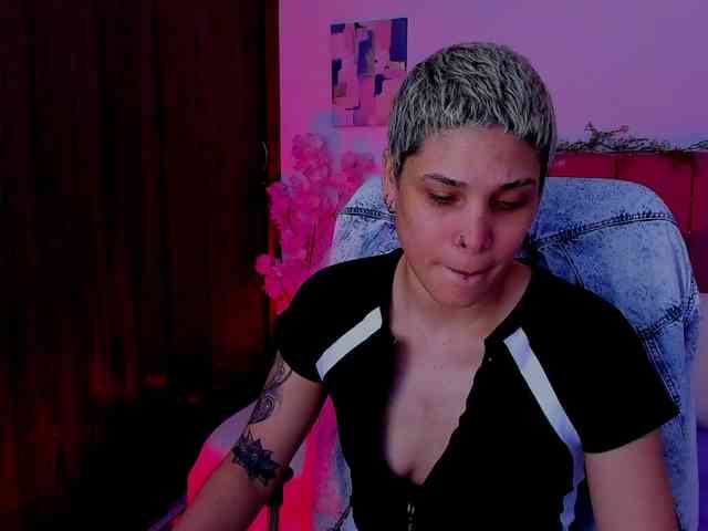 LauraR webcam