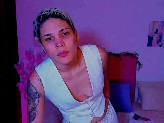 LauraR webcam