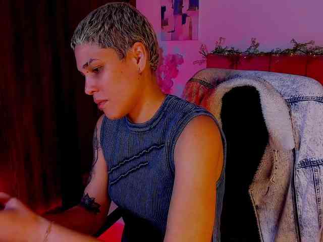 LauraR webcam