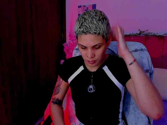 LauraR webcam